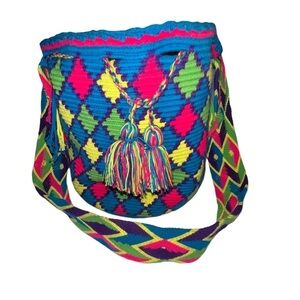 Authentic Wayuu Bag - Colombian Handbag Mochila - 100% Handmade - Medium Size
